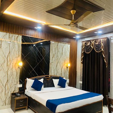 Hotel Royal Respite - Luxury Comfort ! Travellers Delight ! Budget Friendly ! Prime Location ! Guest Favourite Rishikesh Exterior photo