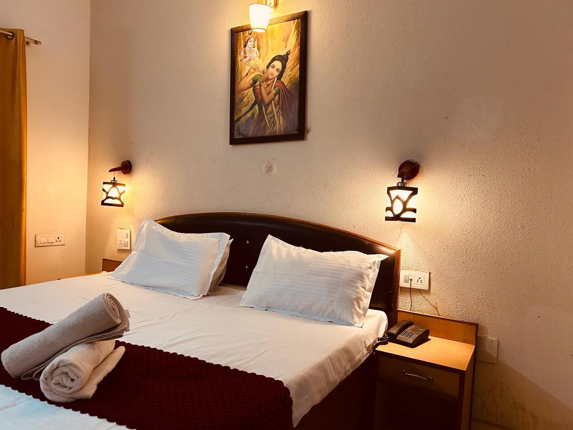 Hotel Royal Respite - Luxury Comfort ! Travellers Delight ! Budget Friendly ! Prime Location ! Guest Favourite Rishikesh Exterior photo