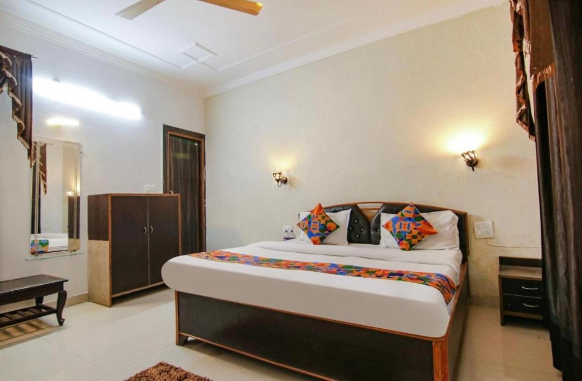 Hotel Royal Respite - Luxury Comfort ! Travellers Delight ! Budget Friendly ! Prime Location ! Guest Favourite Rishikesh Exterior photo