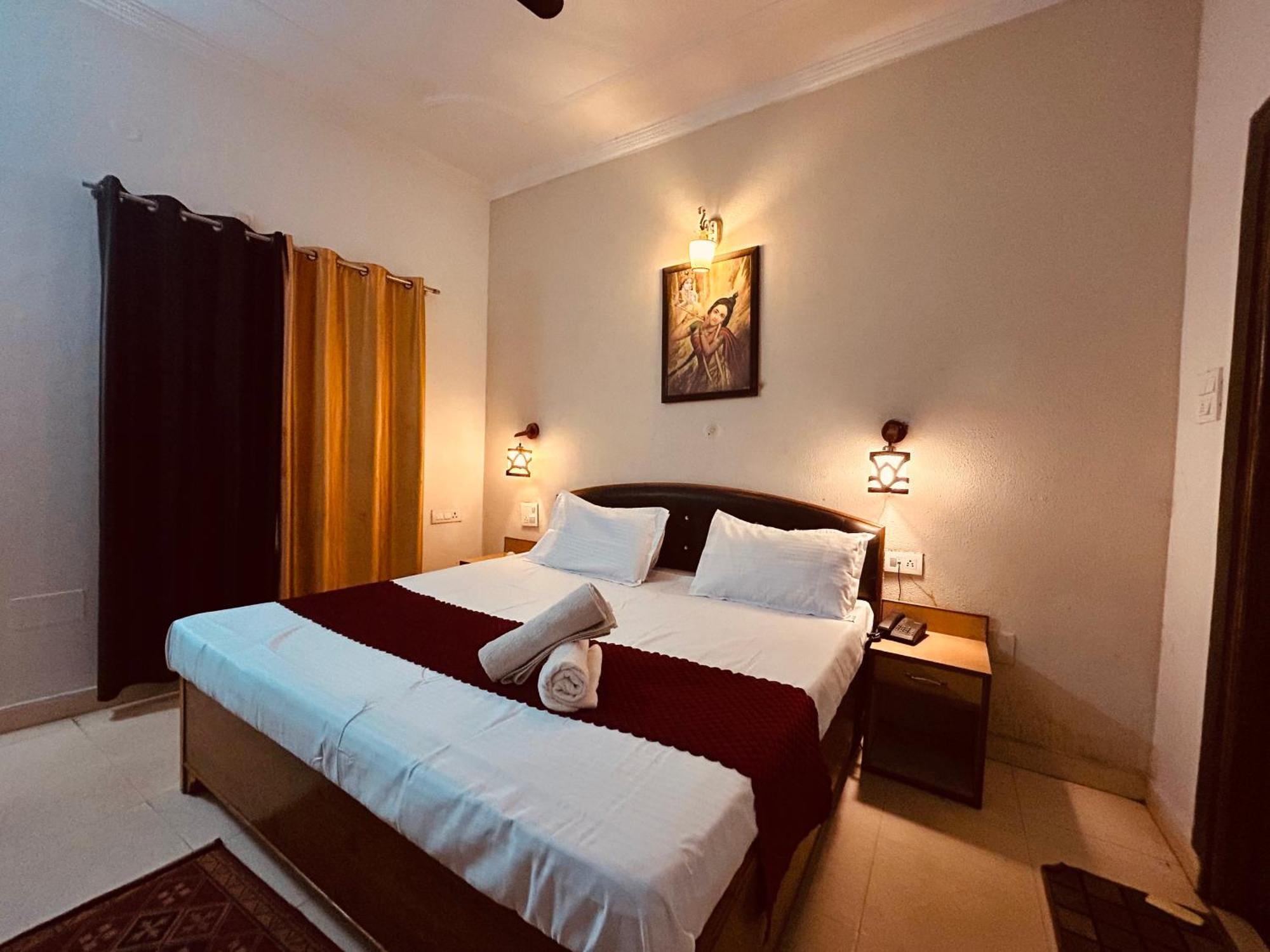 Hotel Royal Respite - Luxury Comfort ! Travellers Delight ! Budget Friendly ! Prime Location ! Guest Favourite Rishikesh Exterior photo