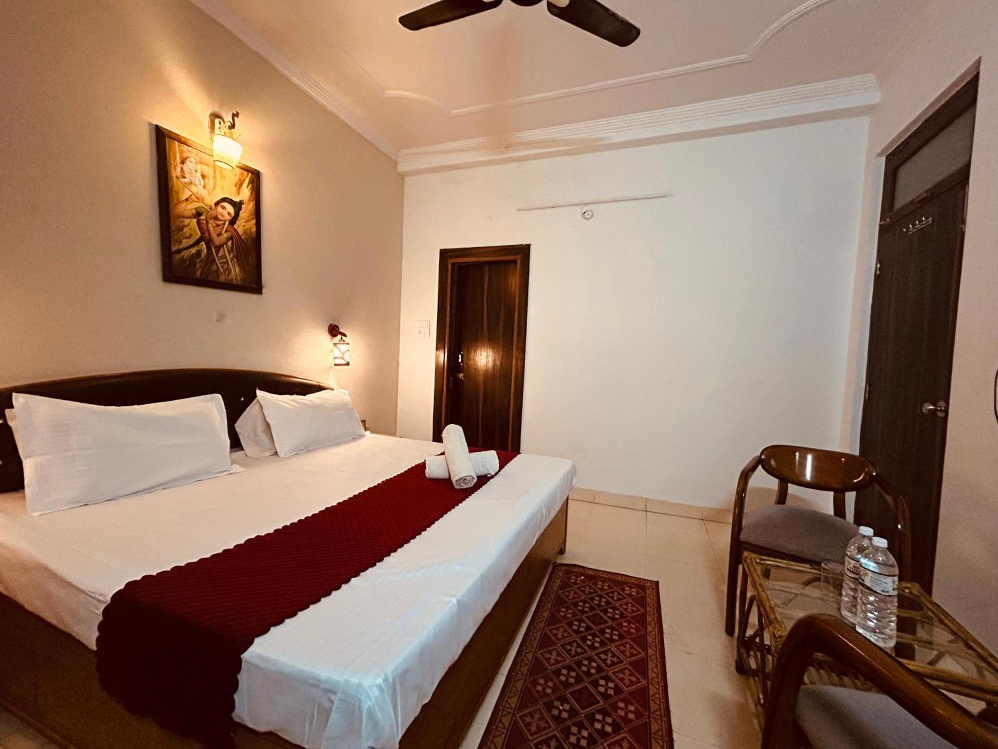 Hotel Royal Respite - Luxury Comfort ! Travellers Delight ! Budget Friendly ! Prime Location ! Guest Favourite Rishikesh Exterior photo
