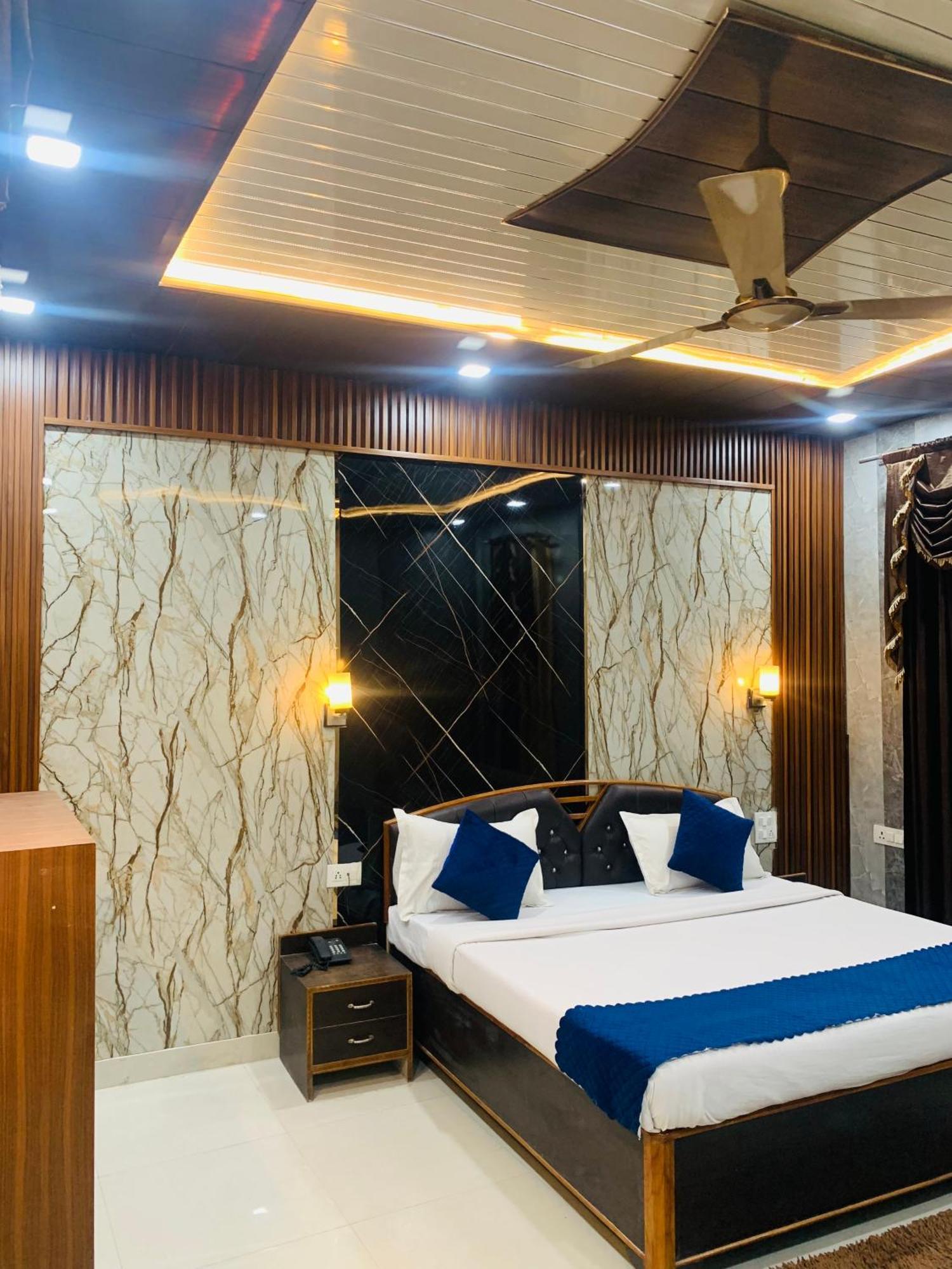 Hotel Royal Respite - Luxury Comfort ! Travellers Delight ! Budget Friendly ! Prime Location ! Guest Favourite Rishikesh Exterior photo