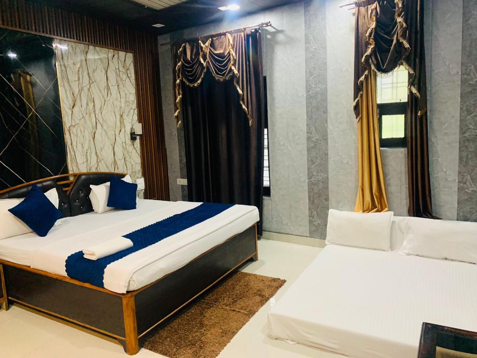 Hotel Royal Respite - Luxury Comfort ! Travellers Delight ! Budget Friendly ! Prime Location ! Guest Favourite Rishikesh Exterior photo