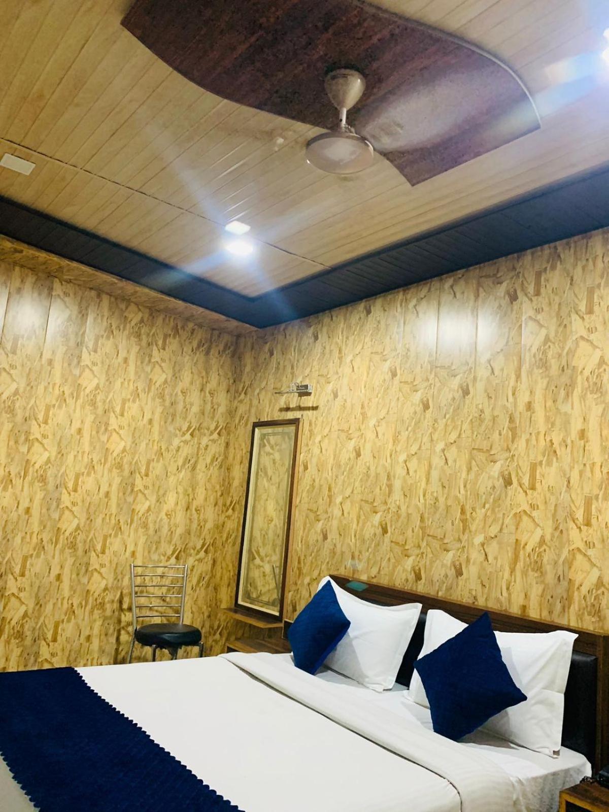 Hotel Royal Respite - Luxury Comfort ! Travellers Delight ! Budget Friendly ! Prime Location ! Guest Favourite Rishikesh Exterior photo