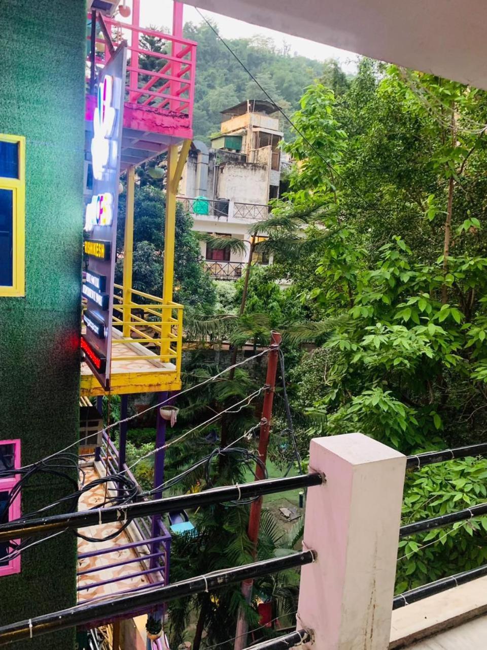 Hotel Royal Respite - Luxury Comfort ! Travellers Delight ! Budget Friendly ! Prime Location ! Guest Favourite Rishikesh Exterior photo