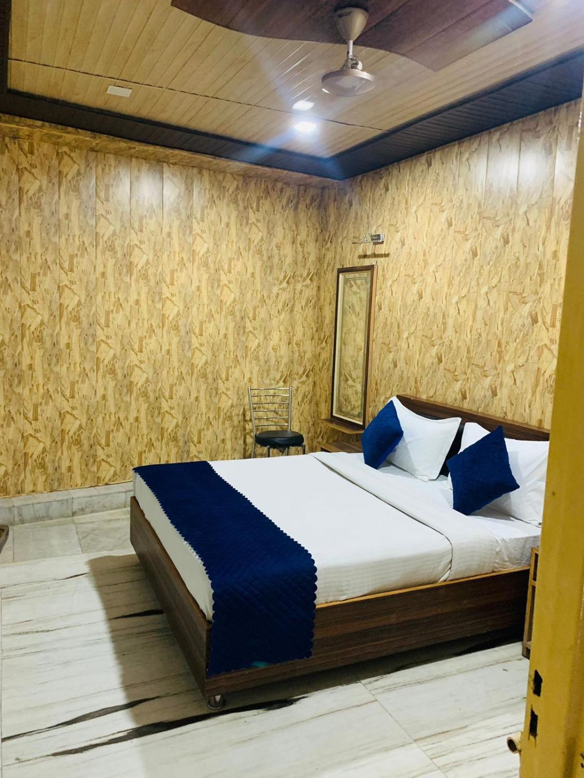 Hotel Royal Respite - Luxury Comfort ! Travellers Delight ! Budget Friendly ! Prime Location ! Guest Favourite Rishikesh Exterior photo